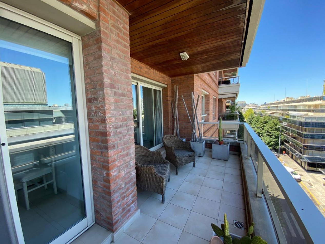 Departamento 2 Ambientes en Alquiler Temporal en Puerto Madero.