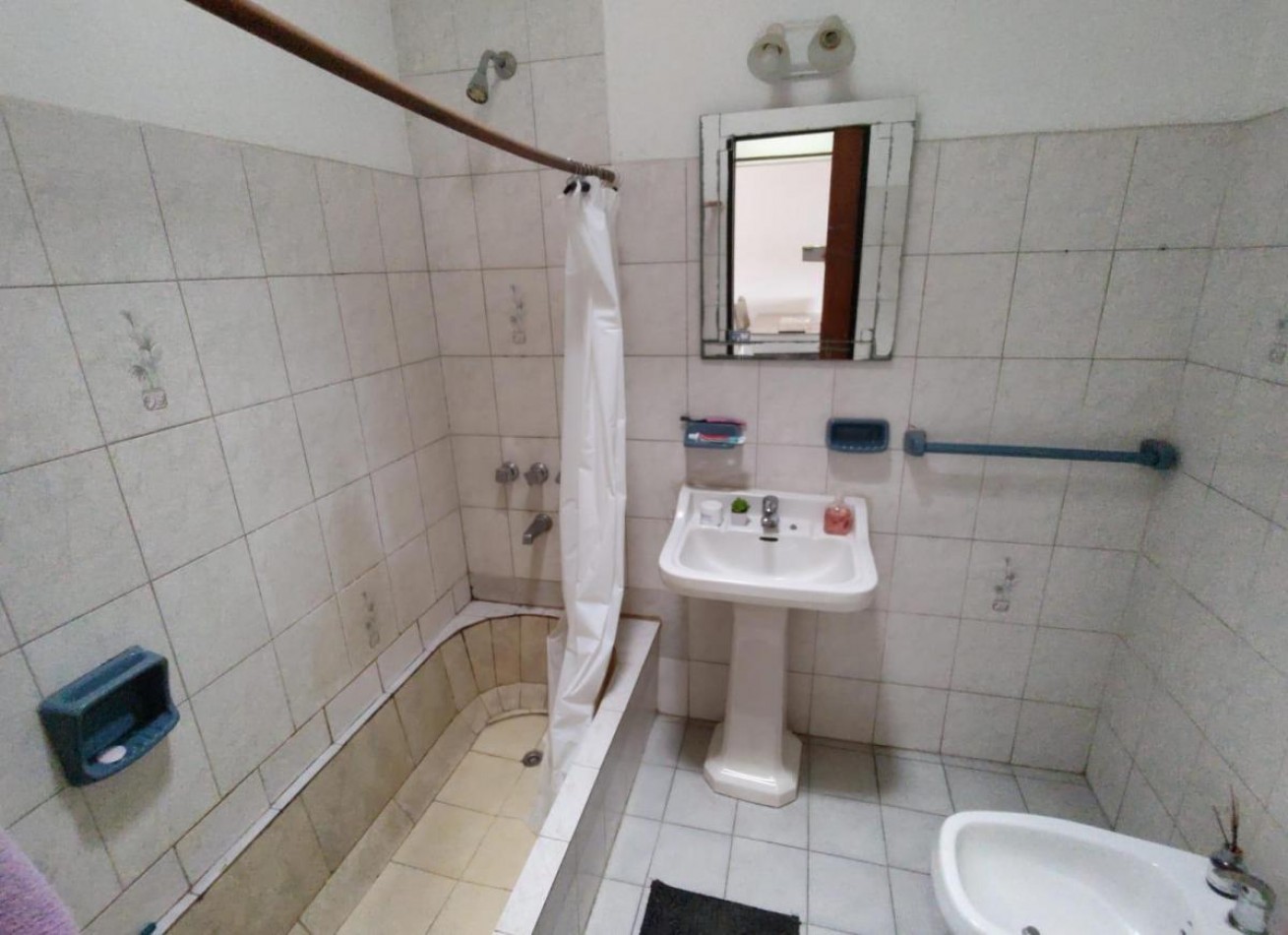 Departamento de 3 Ambientes en Venta en Virreyes.