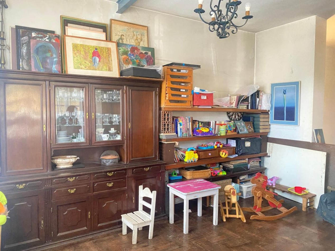 Casa de 5 Ambientes con Dependencia en Olivos