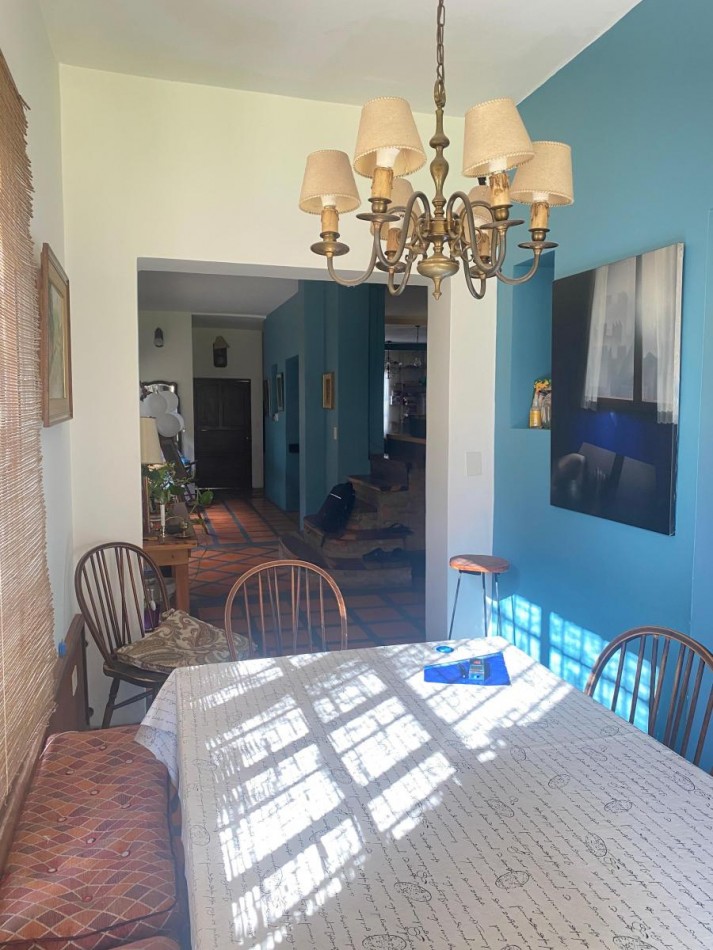 Casa de 5 Ambientes con Dependencia en Olivos