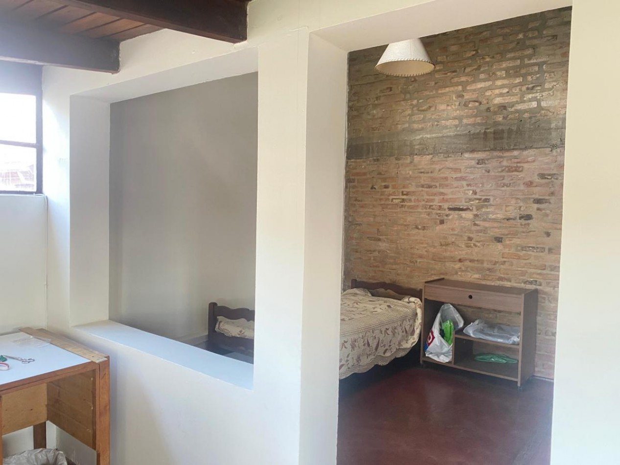 Casa de 5 Ambientes con Dependencia en Olivos