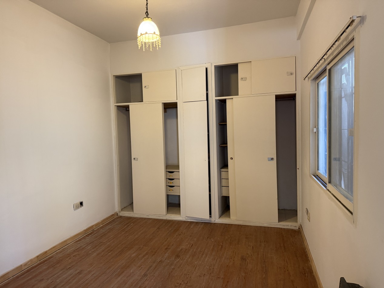 Casa de 3 ambientes con cochera en venta en Olivos