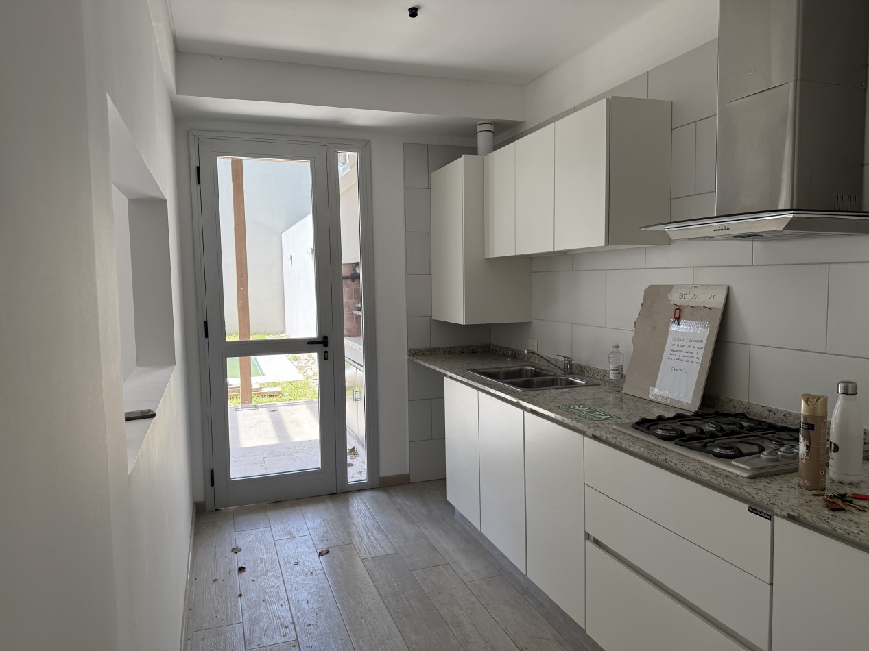 Departamento venta 3 ambientes con cochera y piscina en V. Urquiza