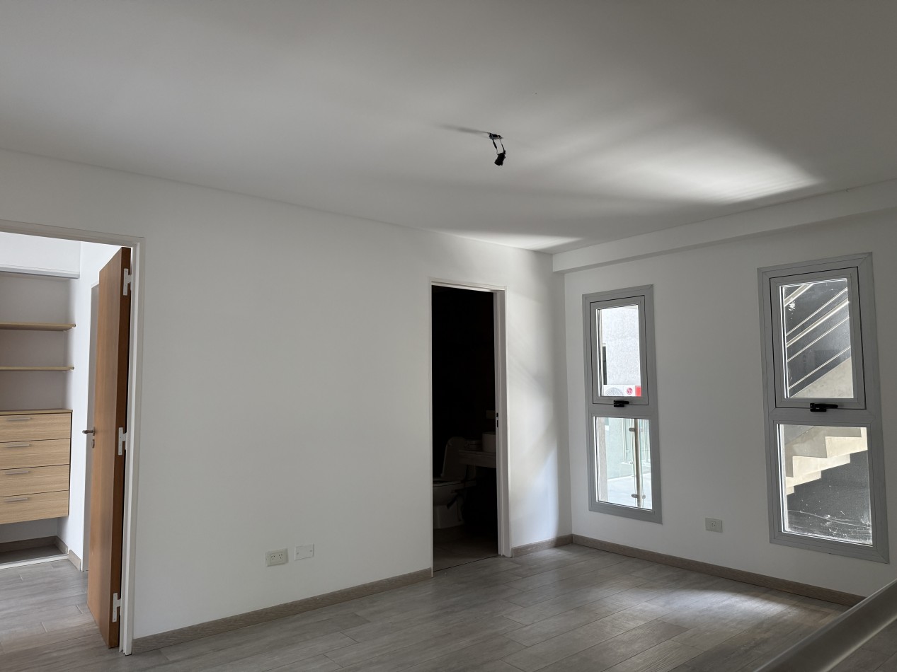 Departamento venta 3 ambientes con cochera y piscina en V. Urquiza