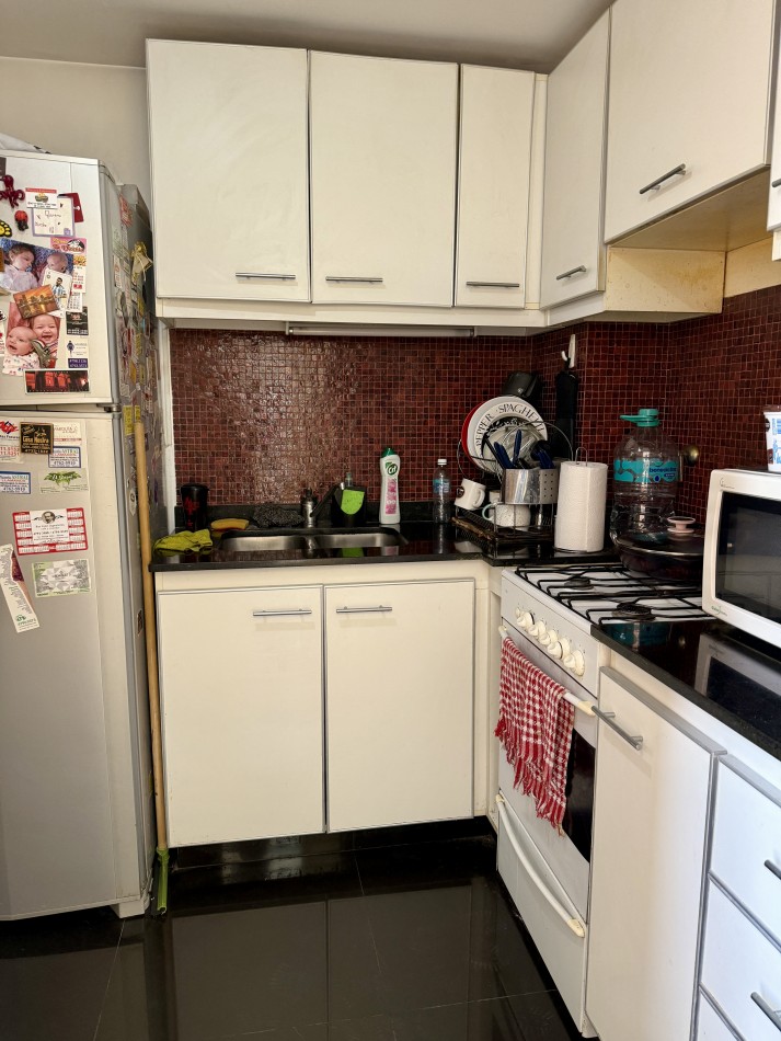 Departamento de 3 ambientes con cochera en venta en La Isla 