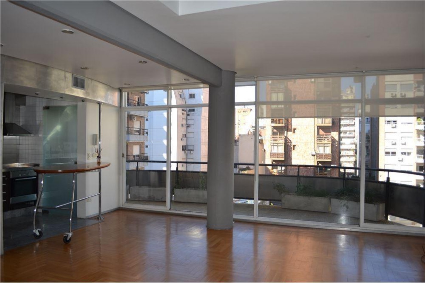 Alquiler Temporal. 2 ambientes con cochera en Cañitas