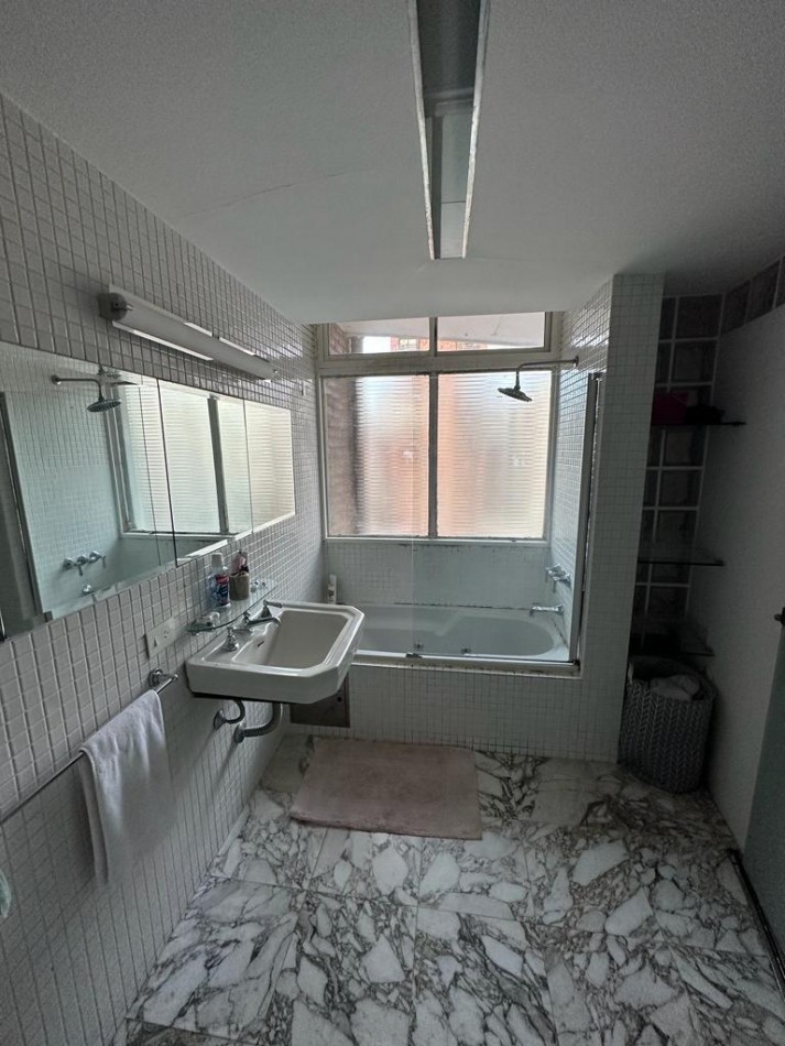 Alquiler Temporal. 2 ambientes con cochera en Cañitas