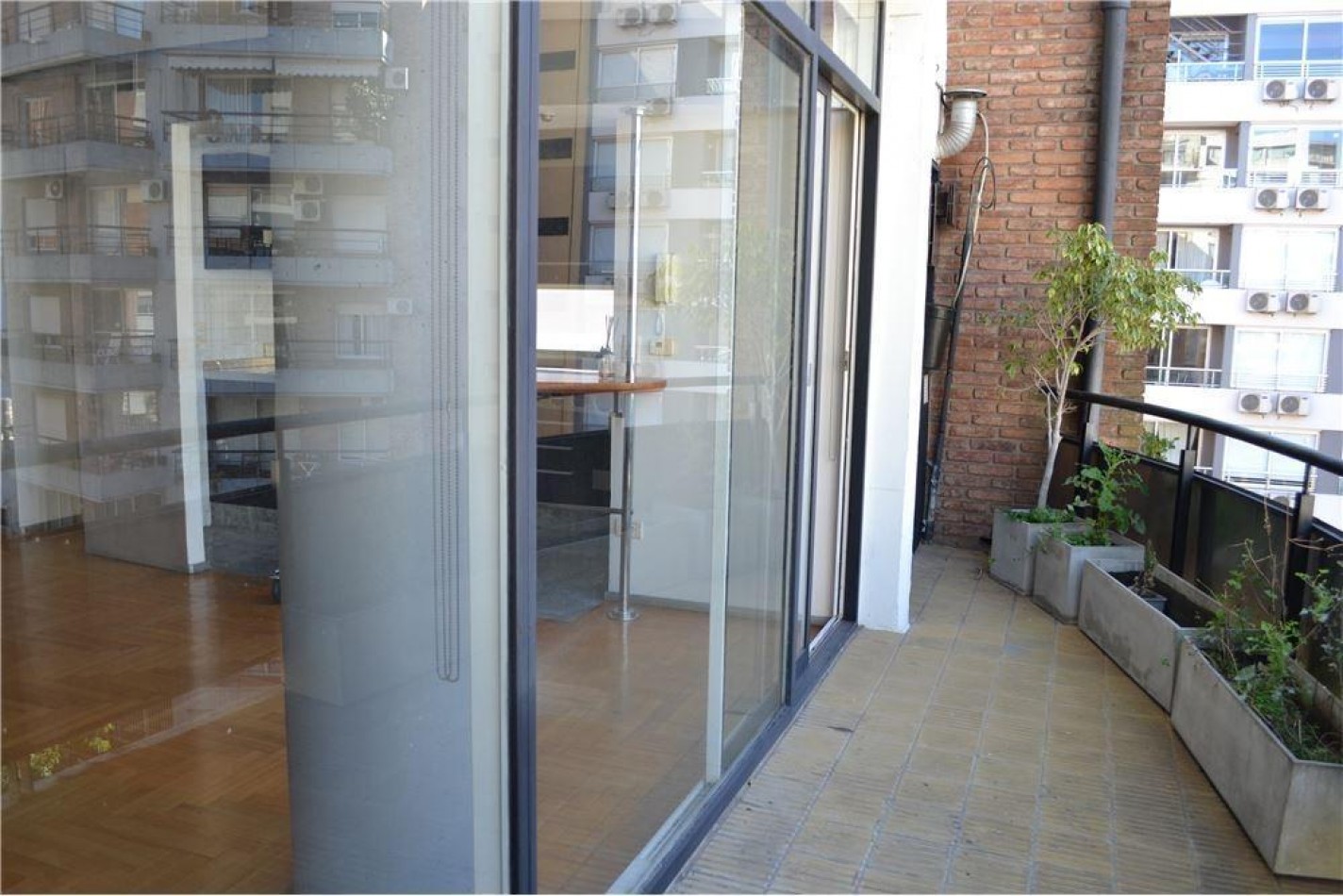 Alquiler Temporal. 2 ambientes con cochera en Cañitas