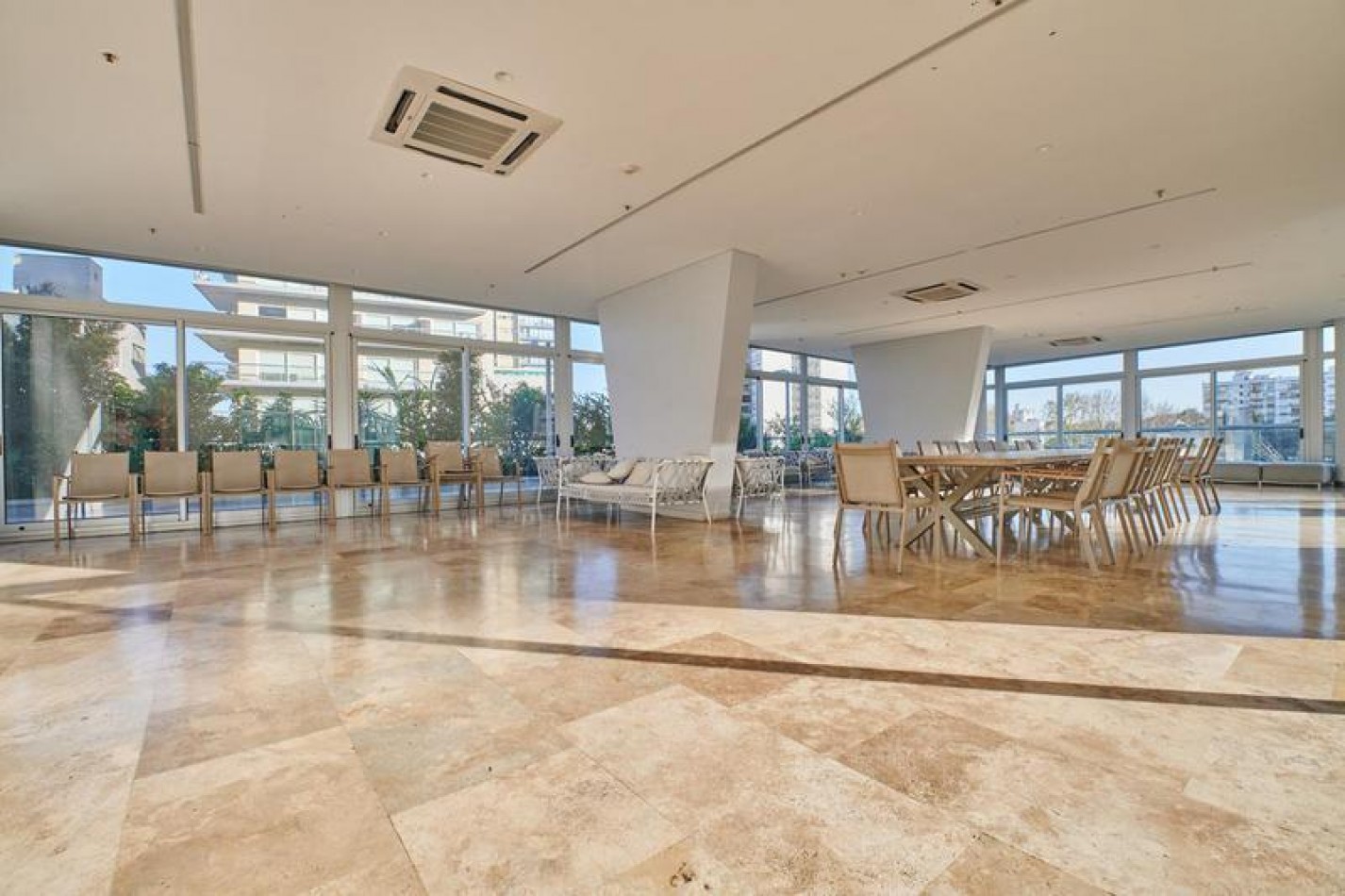 Alquiler temporal. 2 ambientes en duplex en La Palmera. Olivos