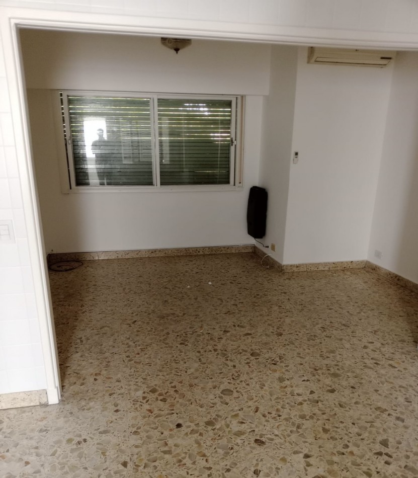 Ph de 4 ambientes en alquiler en Olivos. Sin Expensas!