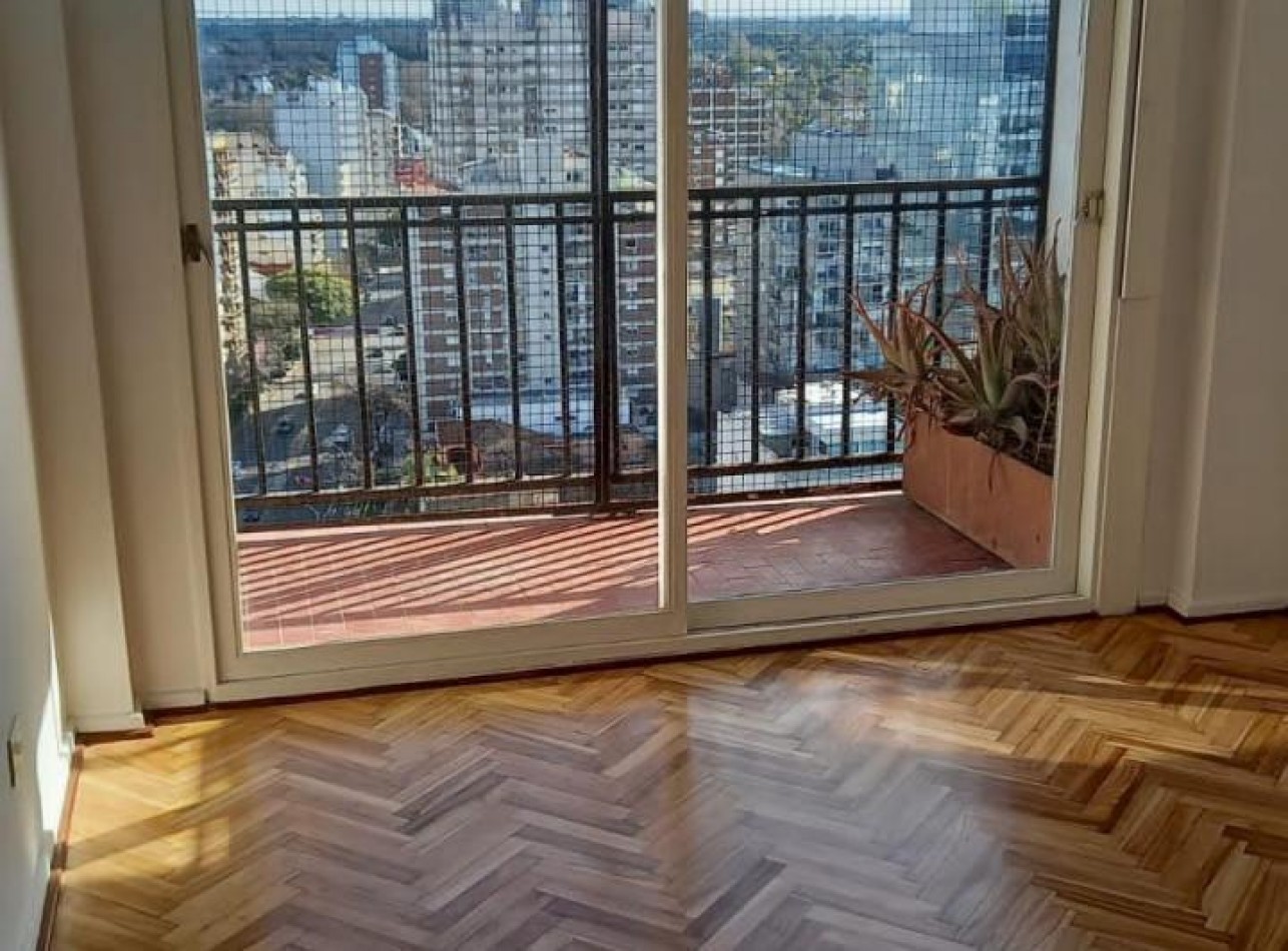 Departamento de 2 ambientes en el Puerto de Olivos 