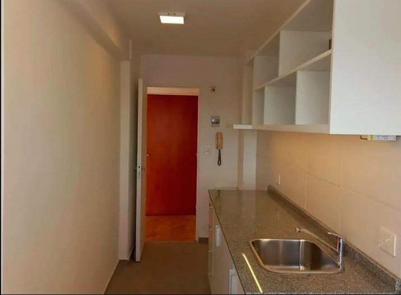 Departamento de 2 ambientes en el Puerto de Olivos 