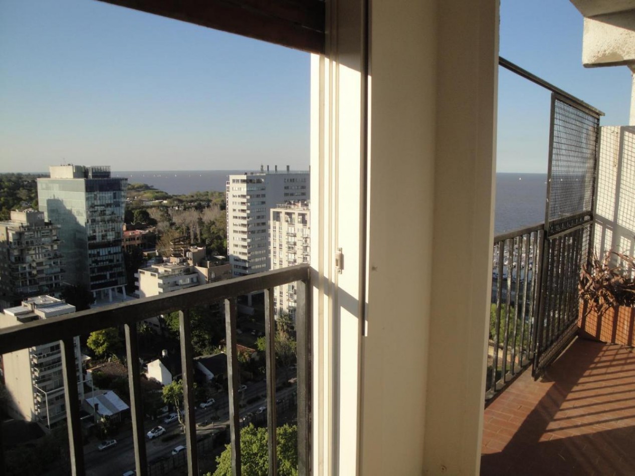 Departamento de 2 ambientes en el Puerto de Olivos 