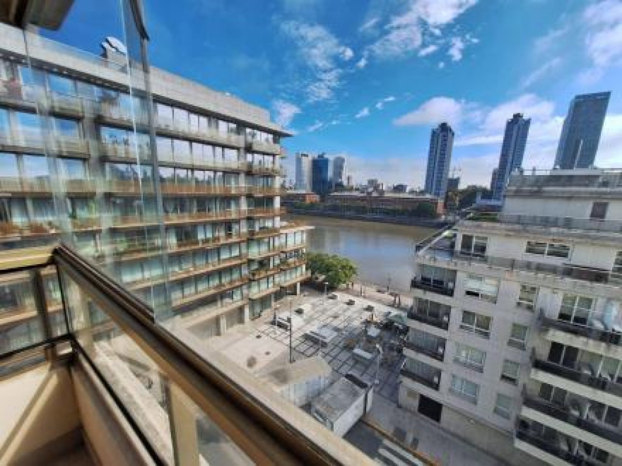 Exclusivo 4 ambientes con cochera doble y amenities en Puerto Madero. 