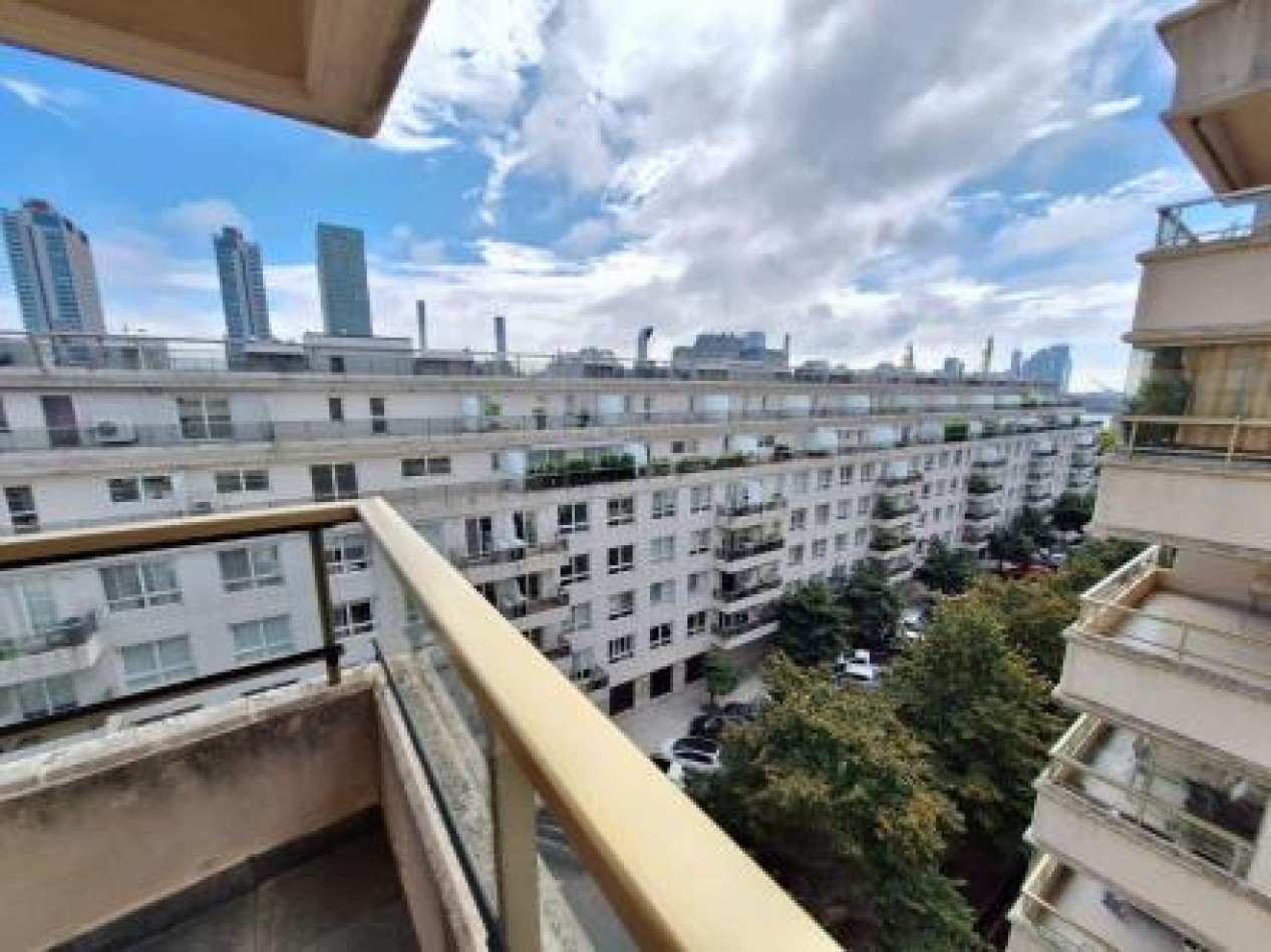 Exclusivo 4 ambientes con cochera doble y amenities en Puerto Madero. 