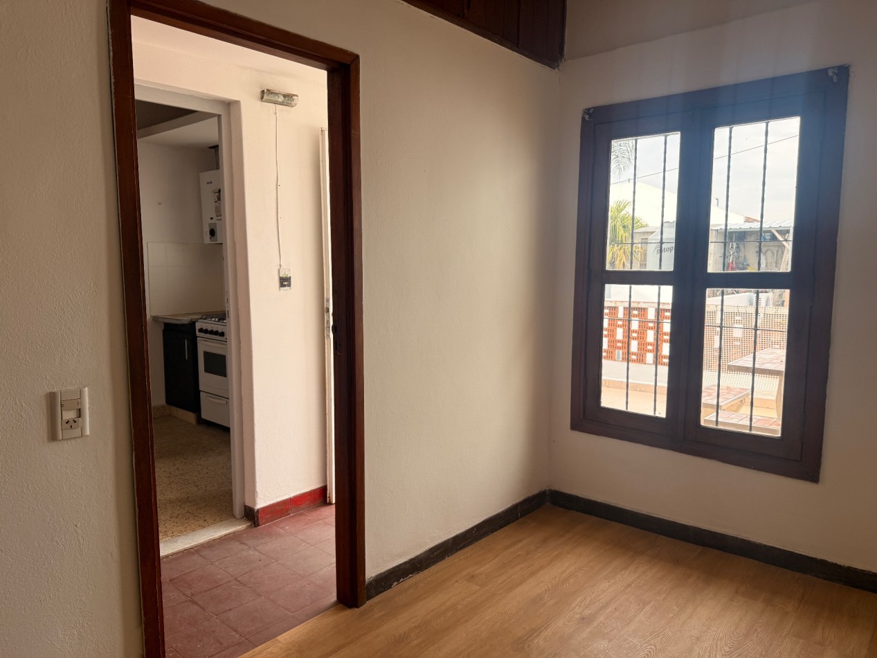 PH de 3 ambientes en venta en Olivos con terraza, parrilla y sin expensas!