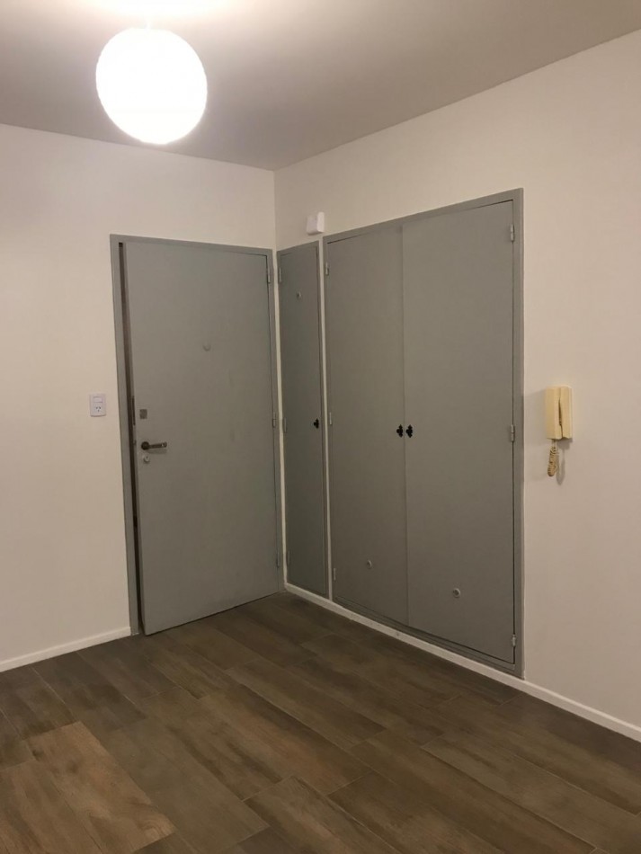 Monoambiente en alquiler Microcentro
