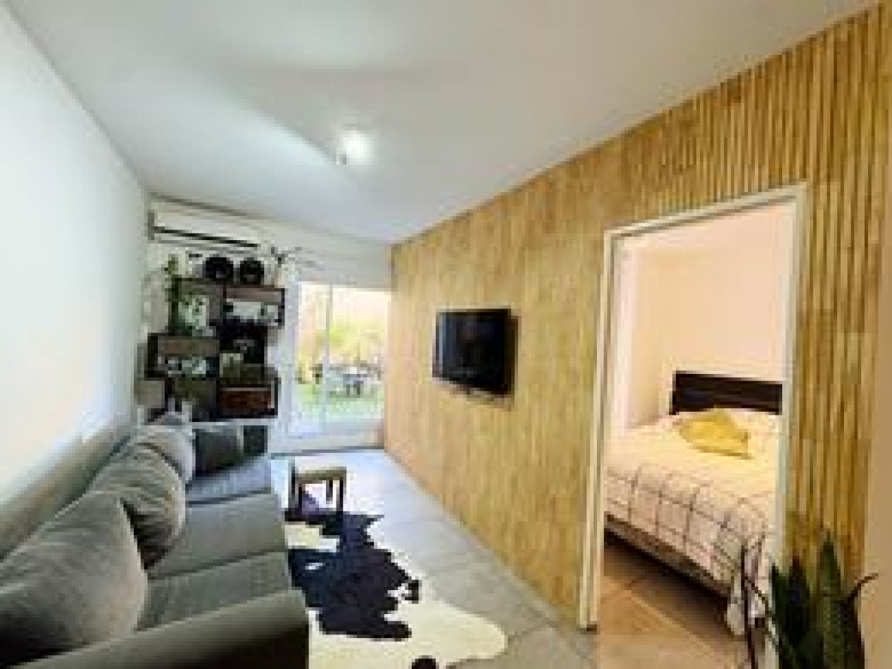 VENTA - 2 AMBIENTES CON JARDIN PROPIO, COCHERA Y BAULERA - SAN FERNANDO