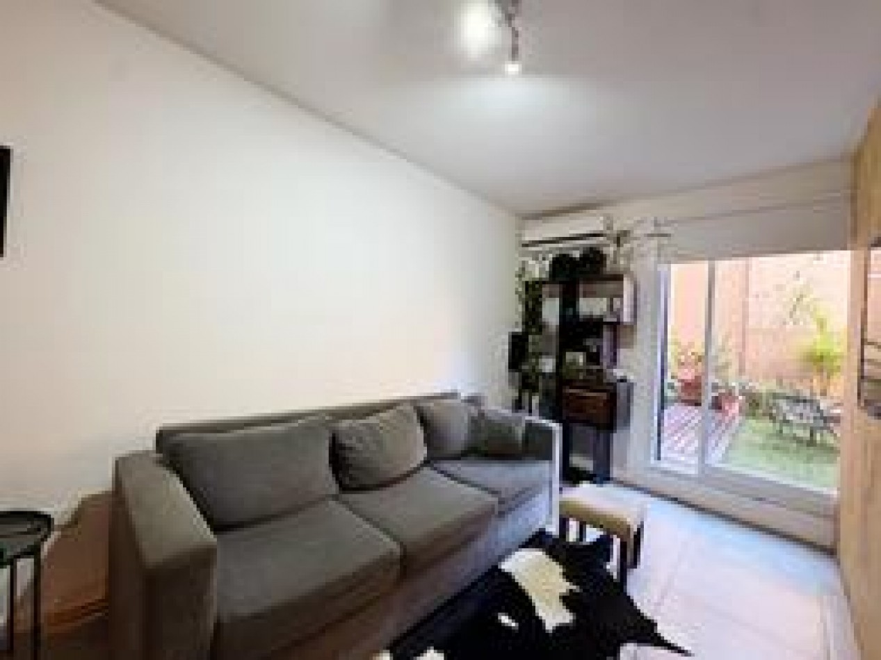 VENTA - 2 AMBIENTES CON JARDIN PROPIO, COCHERA Y BAULERA - SAN FERNANDO