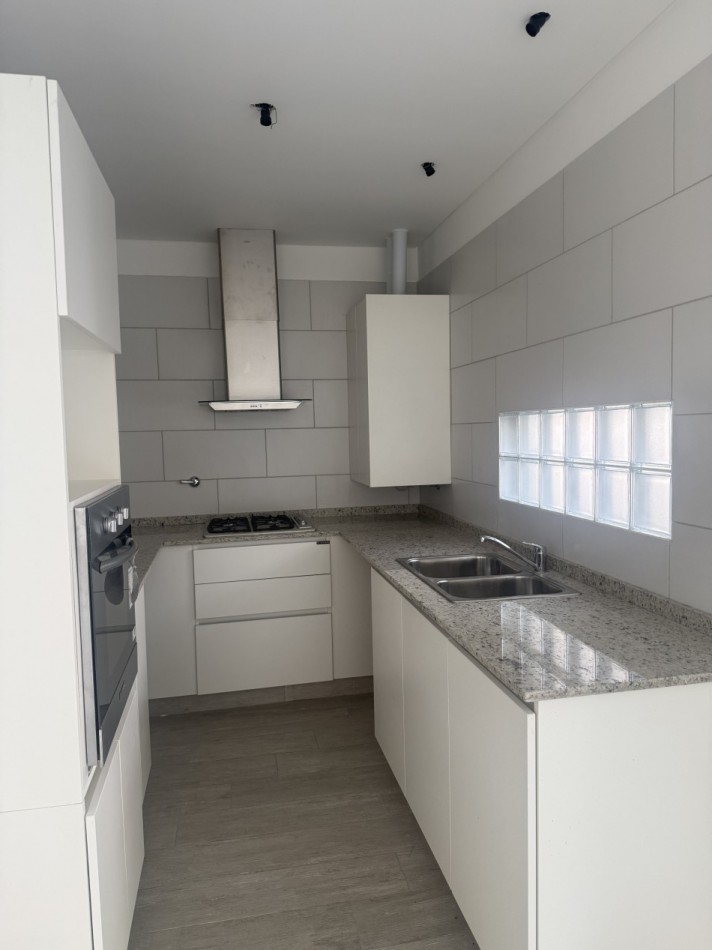  Departamento en venta de 4 ambientes en Villa Urquiza. Cochera, baulera, terraza, jacuzzi, parrilla. 