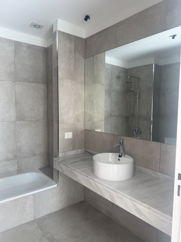  Departamento en venta de 4 ambientes en Villa Urquiza. Cochera, baulera, terraza, jacuzzi, parrilla. 