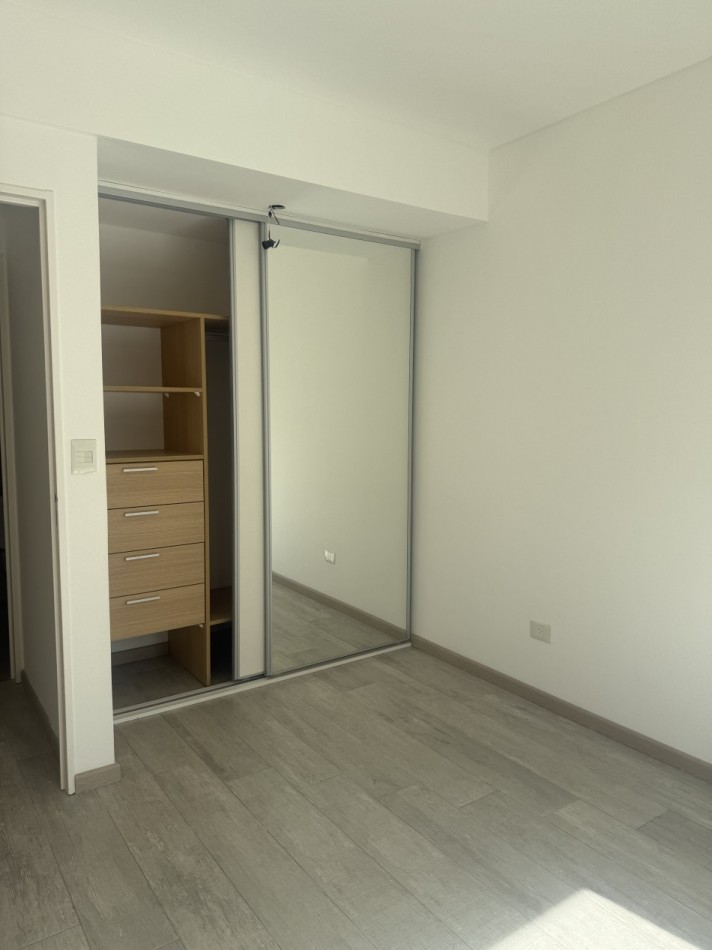  Departamento en venta de 4 ambientes en Villa Urquiza. Cochera, baulera, terraza, jacuzzi, parrilla. 