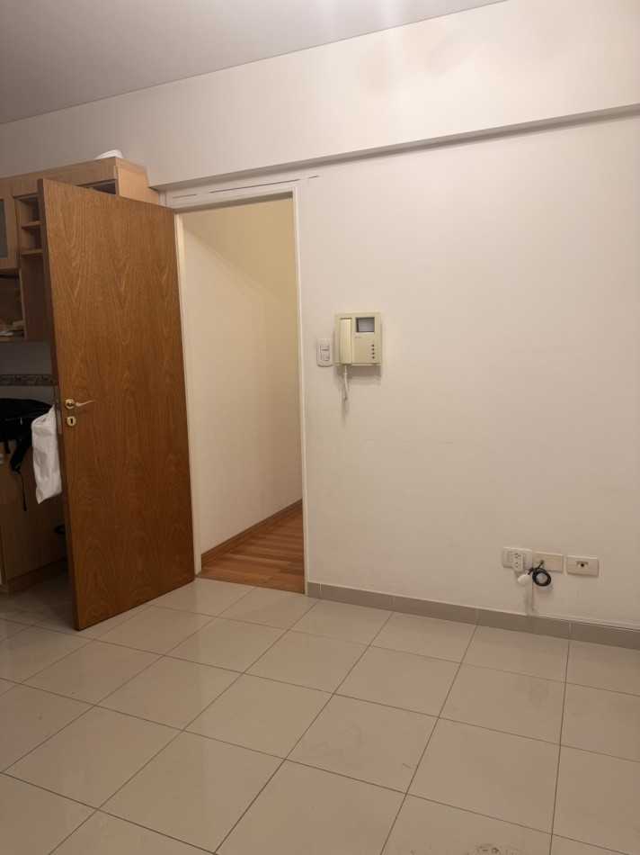 Departamento de 4 ambientes con cochera en alquiler en Villa Urquiza
