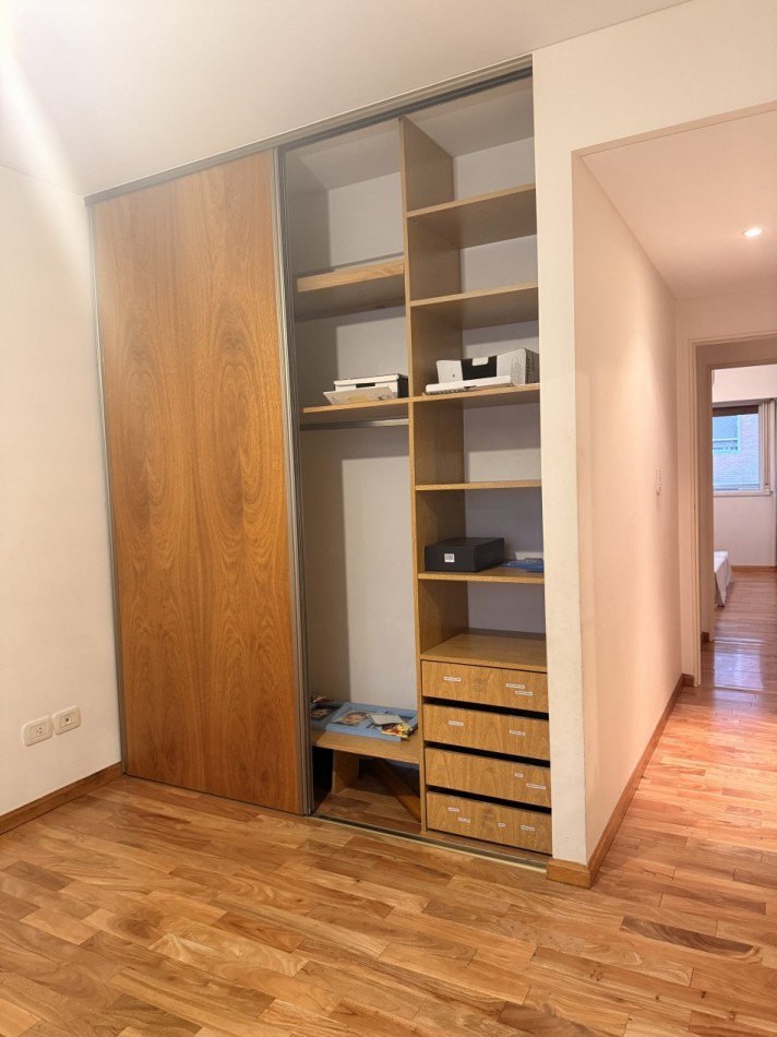 Departamento de 4 ambientes con cochera en alquiler en Villa Urquiza