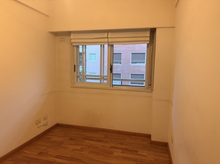 Departamento de 4 ambientes con cochera en alquiler en Villa Urquiza