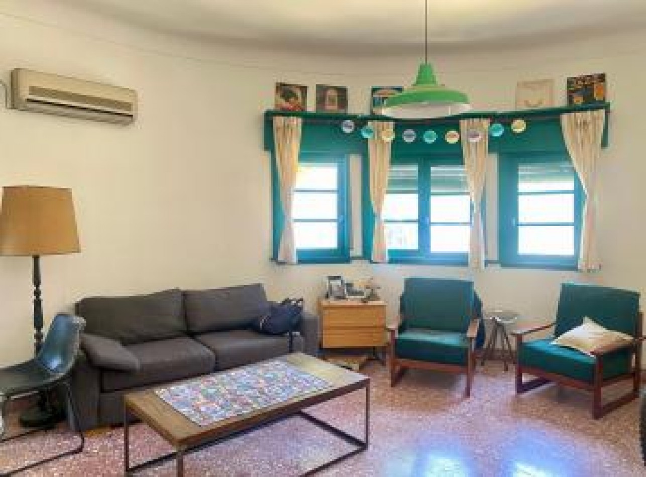 Local con Vivienda en Venta en La Mejor Esquina de V. Urquiza