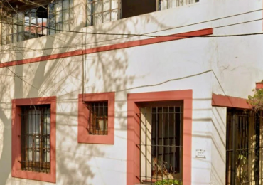 Casa de 5 Ambientes con Dependencia en Olivos